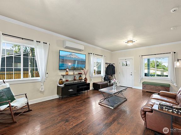 5th image of 6829 S Thompson Avenue