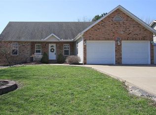 943 Catalina Dr, Edwardsville, IL