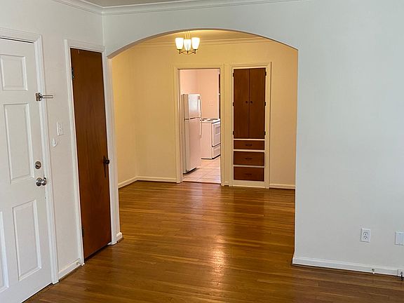 5th image of 1721 Ashland Ave APT A