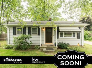 2621 Longview Ave, Rochester Hills, MI 48307