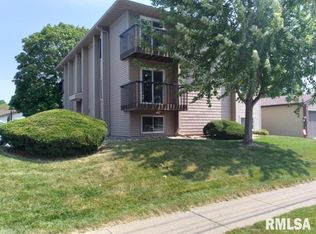 1816 53rd St #9, Moline, IL 61265
