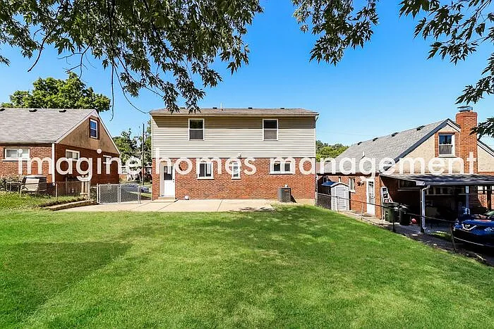 1688 Sanborn Dr — Photo 13