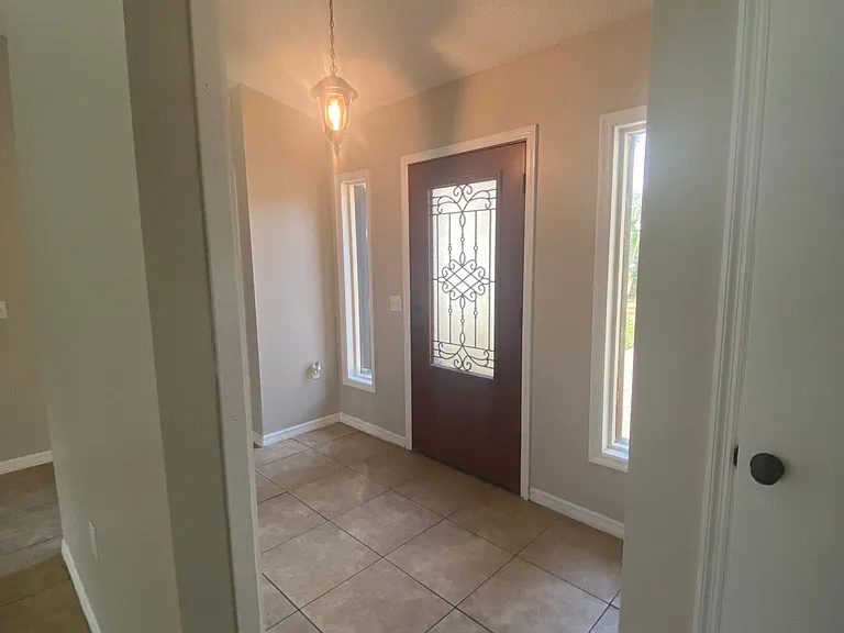 Lake Hill Cir — Photo 5