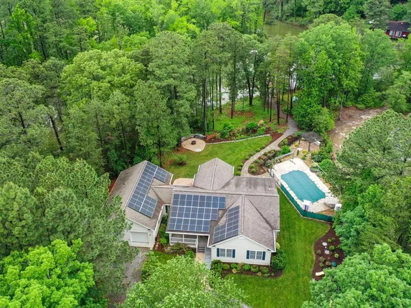 586 Kingscote Dr, Lottsburg, VA 22511