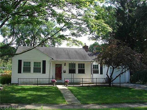 2nd image of 595 Selby Blvd S