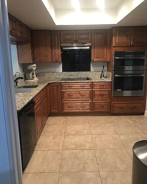 1st image of 218 Country Club Dr
