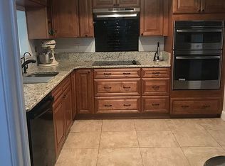 218 Country Club Dr, Melbourne, FL 32940