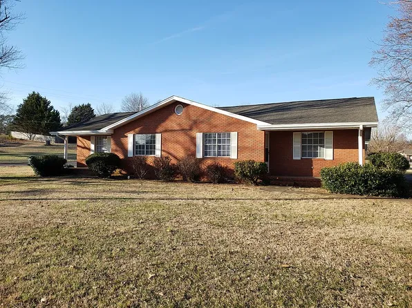 1127 Brentwood Dr, Etowah, TN 37331