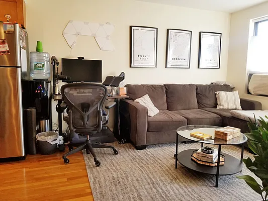 Rented by Dorit Avidar, LREB | media 4