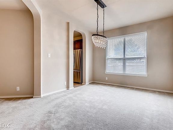 5th image of 301 Hazeltine Way