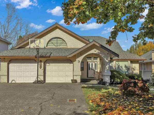 13571 60a Ave, Surrey, BC V3X 1H7