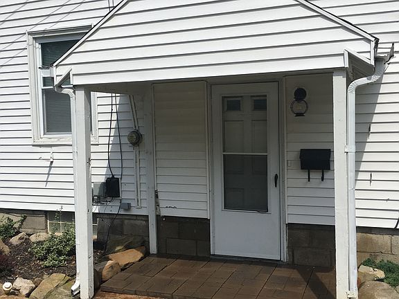 2nd image of 588 Milan Ave