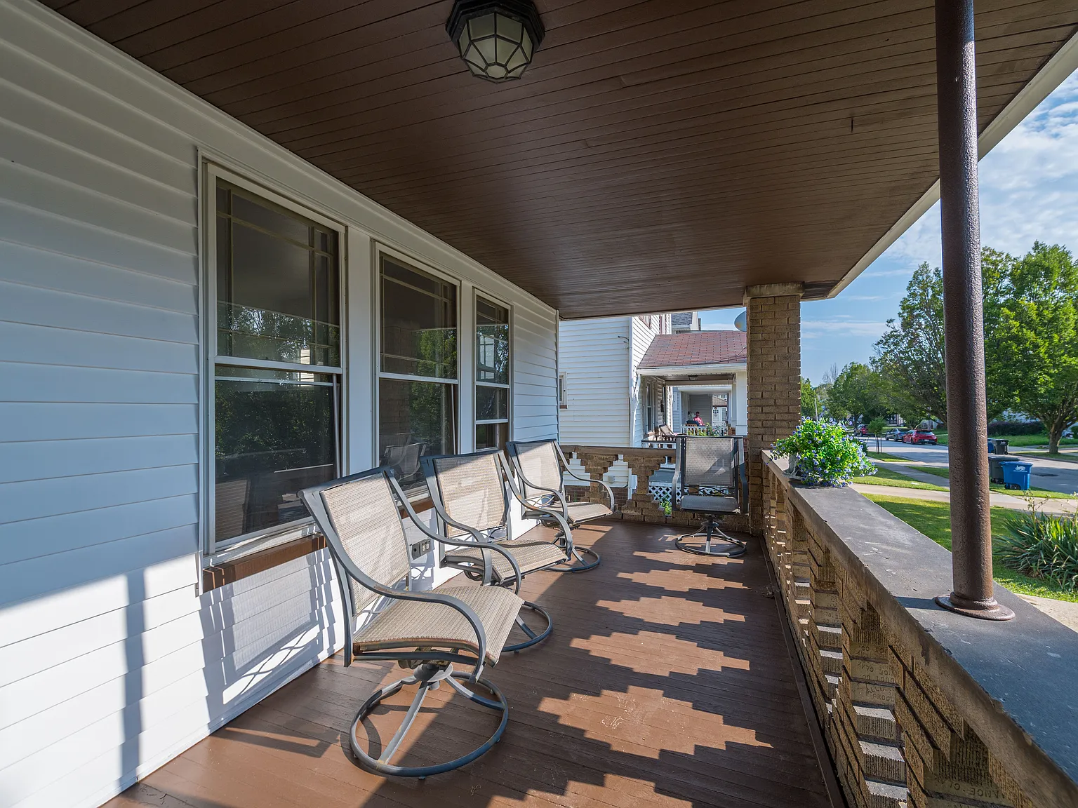 2 bed, 1200 sqft, $1,500 — Photo 2