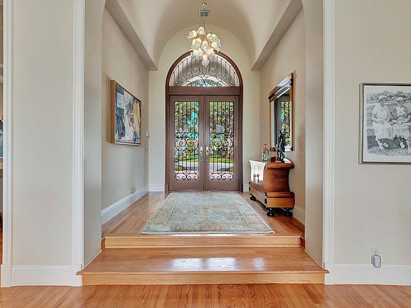 2nd image of 16460 Maddalena Place