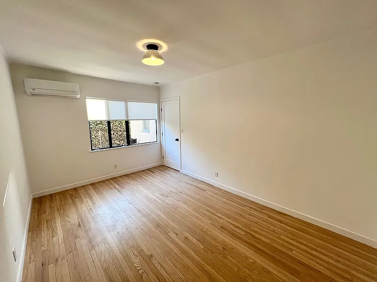 4900 Saint Elmo Dr — Photo 15