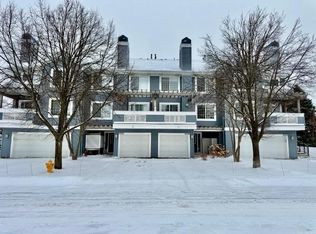 15665 24th Ave N UNIT C, Plymouth, MN 55447
