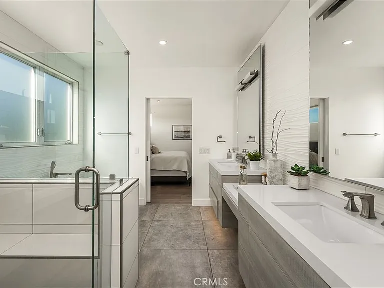4405 Channel Pl — Photo 37