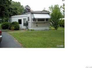 9 Sycamore Dr, Bath, PA 18014