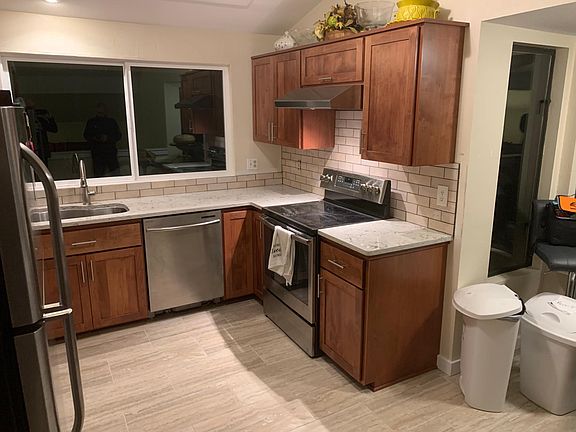 4th image of 20269 37th Ave NE