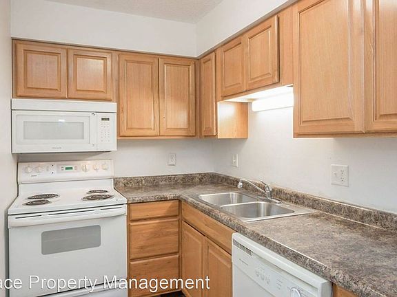 4th image of 303 Finkbine Ln