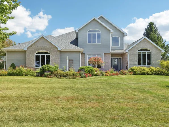 N4142 Eagle Dr, Brodhead, WI 53520