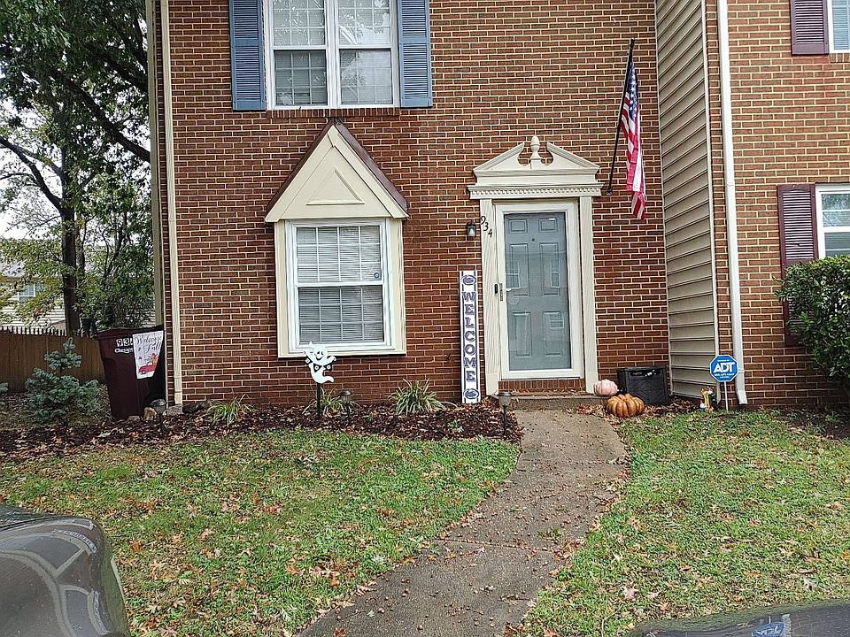 1st image of 934 Still Harbor Cir