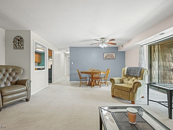 5th image of 9521 Sunrise Blvd