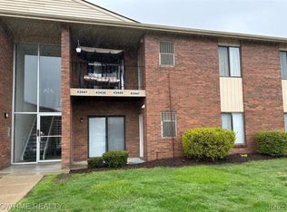43441 Cape Dr, Sterling Heights, MI