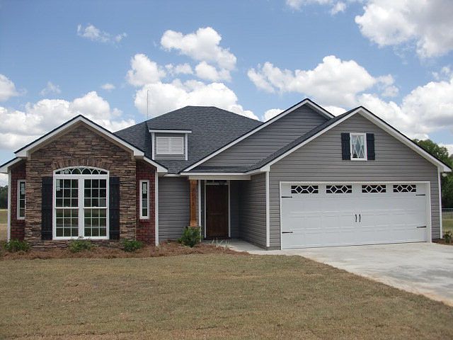 1st image of 2073 Holland Cir