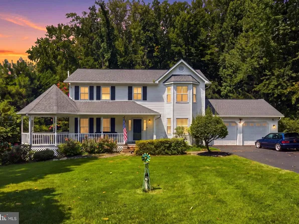 31 Radcliffe Dr, Huntingtown, MD 20639