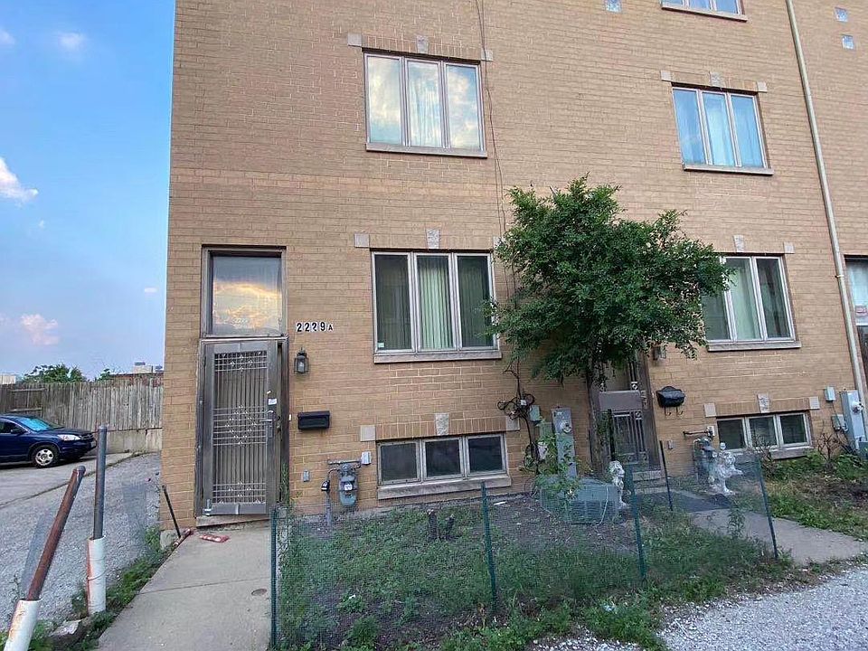 1st image of 2229 S Stewart Ave Unit A