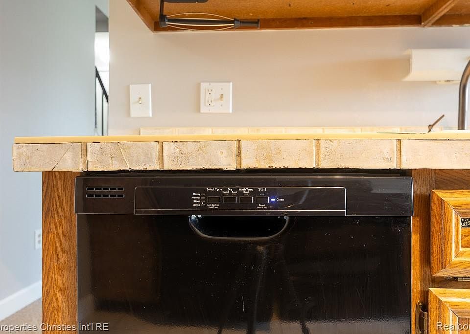 15900 N Franklin Dr, photo 20