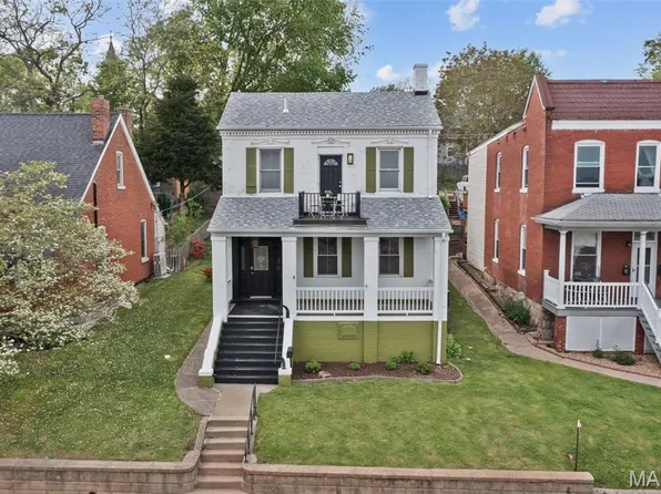 713 N 3rd St, Saint Charles, MO 63301