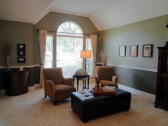 3rd image of 4309 Waterford Dr