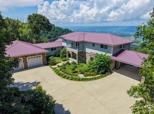 1981 Porch Rock Rd, Pikeville, TN 37367