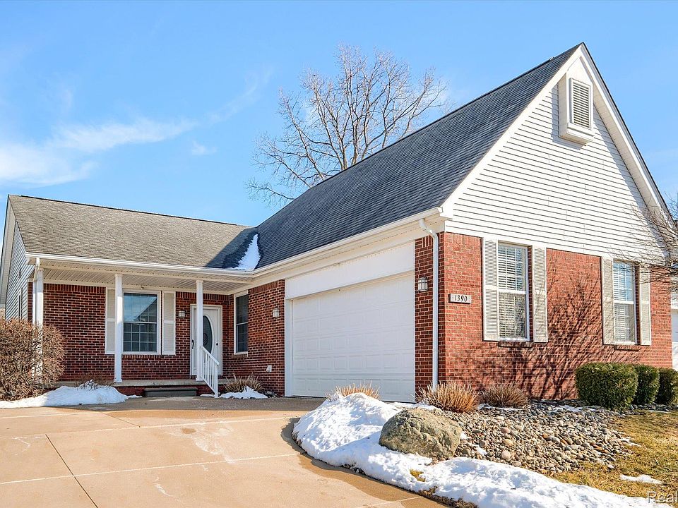 1st image of 1390 Luxington Dr