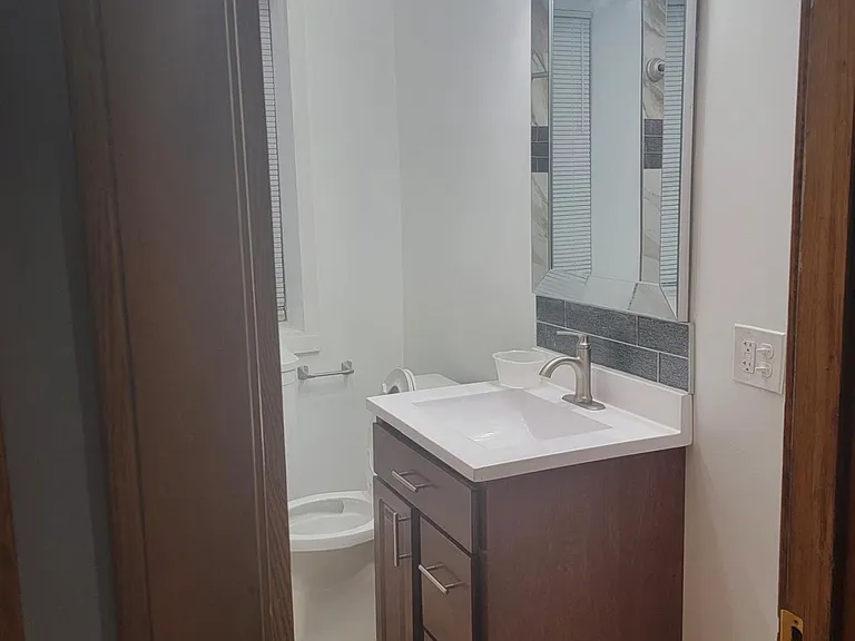 5246 W School St #1 — Photo 19