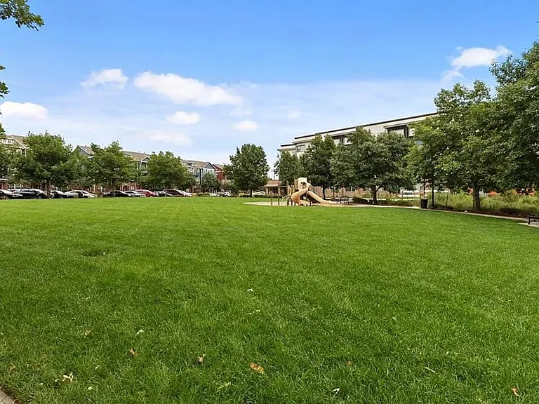 910 S Weber St #100 — Photo 2