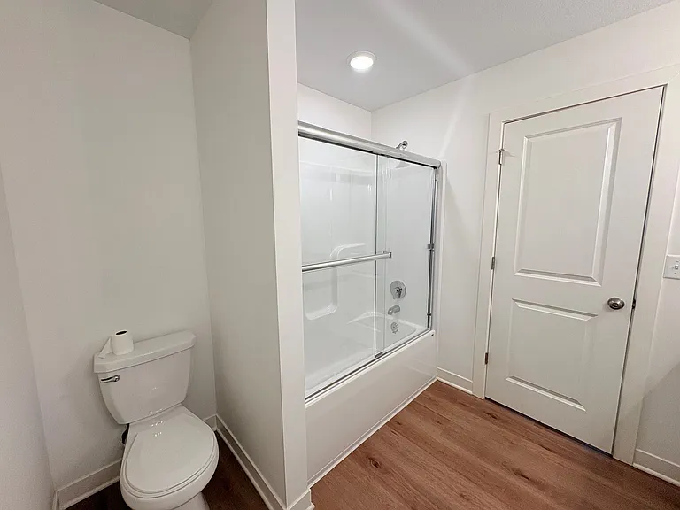 9301 N Lenox Ave — Photo 7