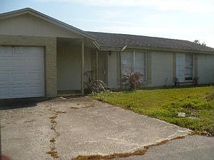 1st image of 7102 Cove Hills Ct