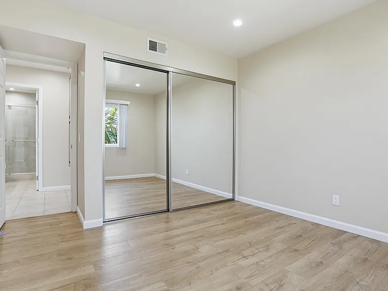 Shasta Terrace Apartments — Photo 26