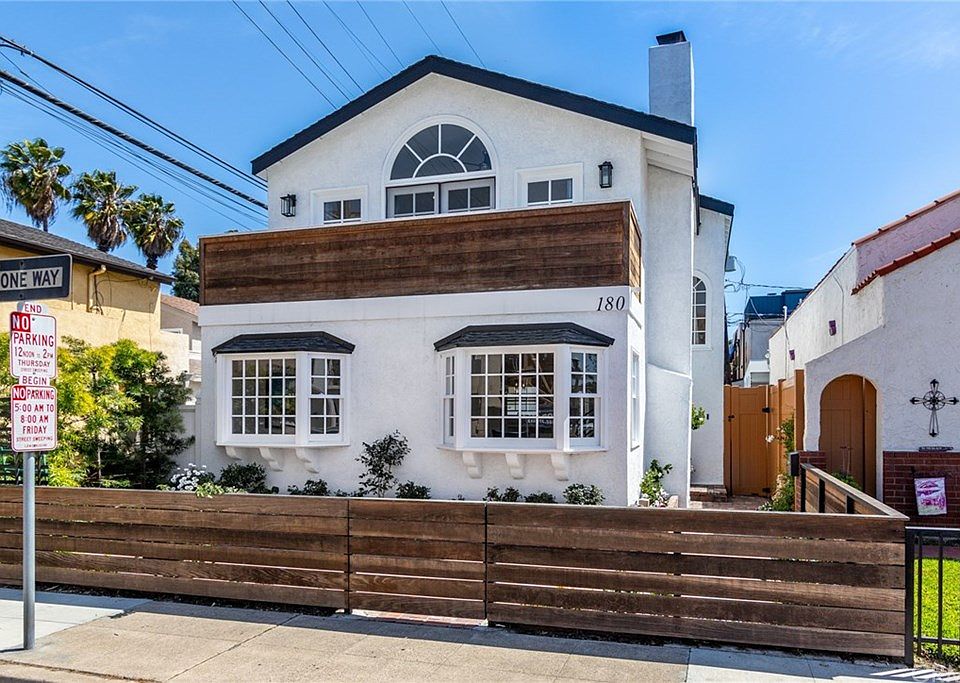 1st image of 180 Savona Walk