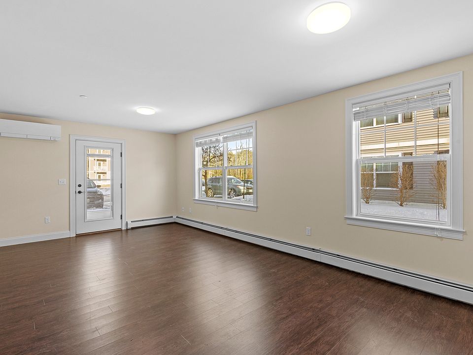 Cumberland Foreside Village Apartments 3 Chelsea Way Cumberland