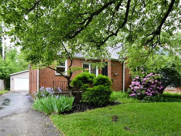 2658 Canterbury Rd, Cleveland Heights, OH 44118