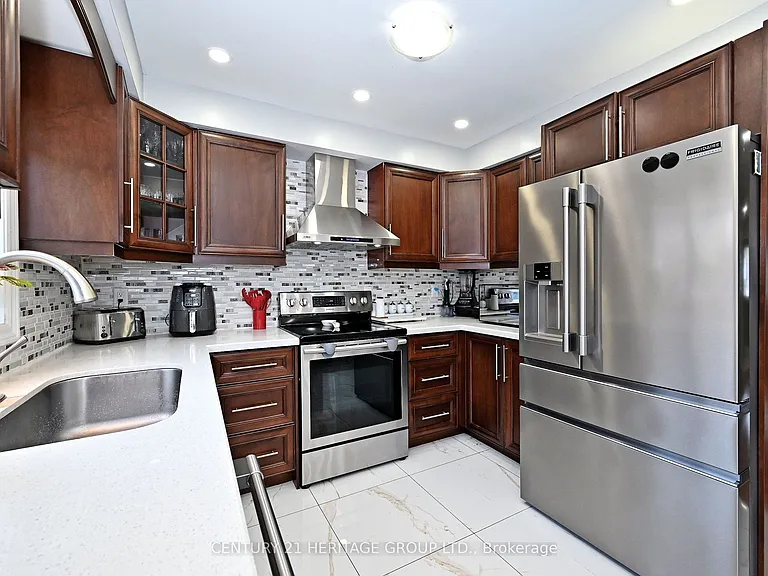 44 Equator Cres — Photo 12