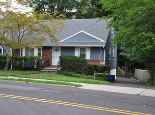33 Tenafly Rd, Tenafly, NJ 07670