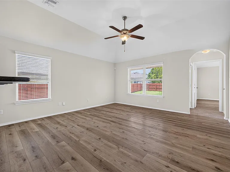 141 Vermilion Marble Trl — Photo 3