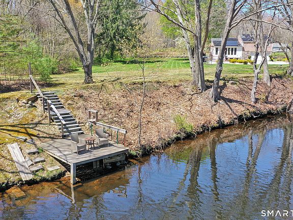 2nd image of 54 Mansfield Hollow Road
