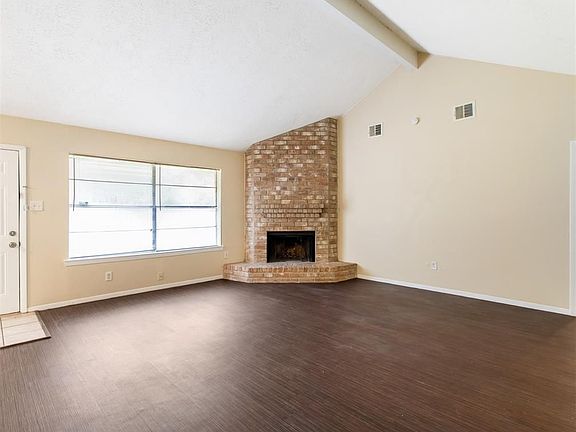 3rd image of 15314 Teal Park Dr