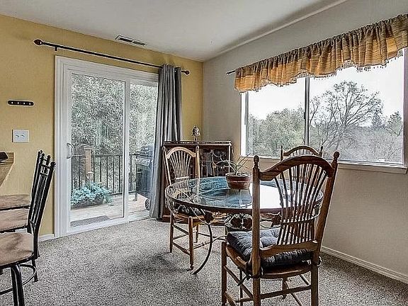 4th image of 2695 Woodridge Ct